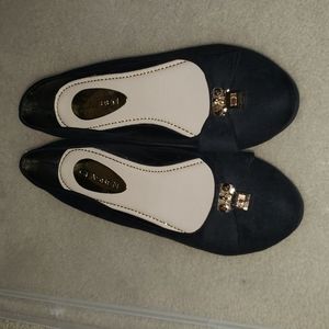 Black Locket Flats
